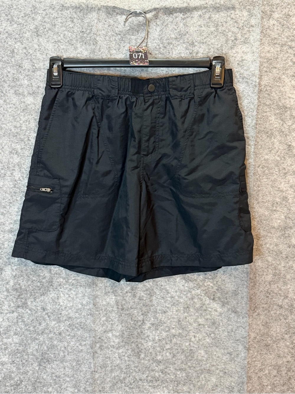 Columbia Women’s M Black Cargo Hiking Shorts Omni-Shade Outdoor Gorpcore